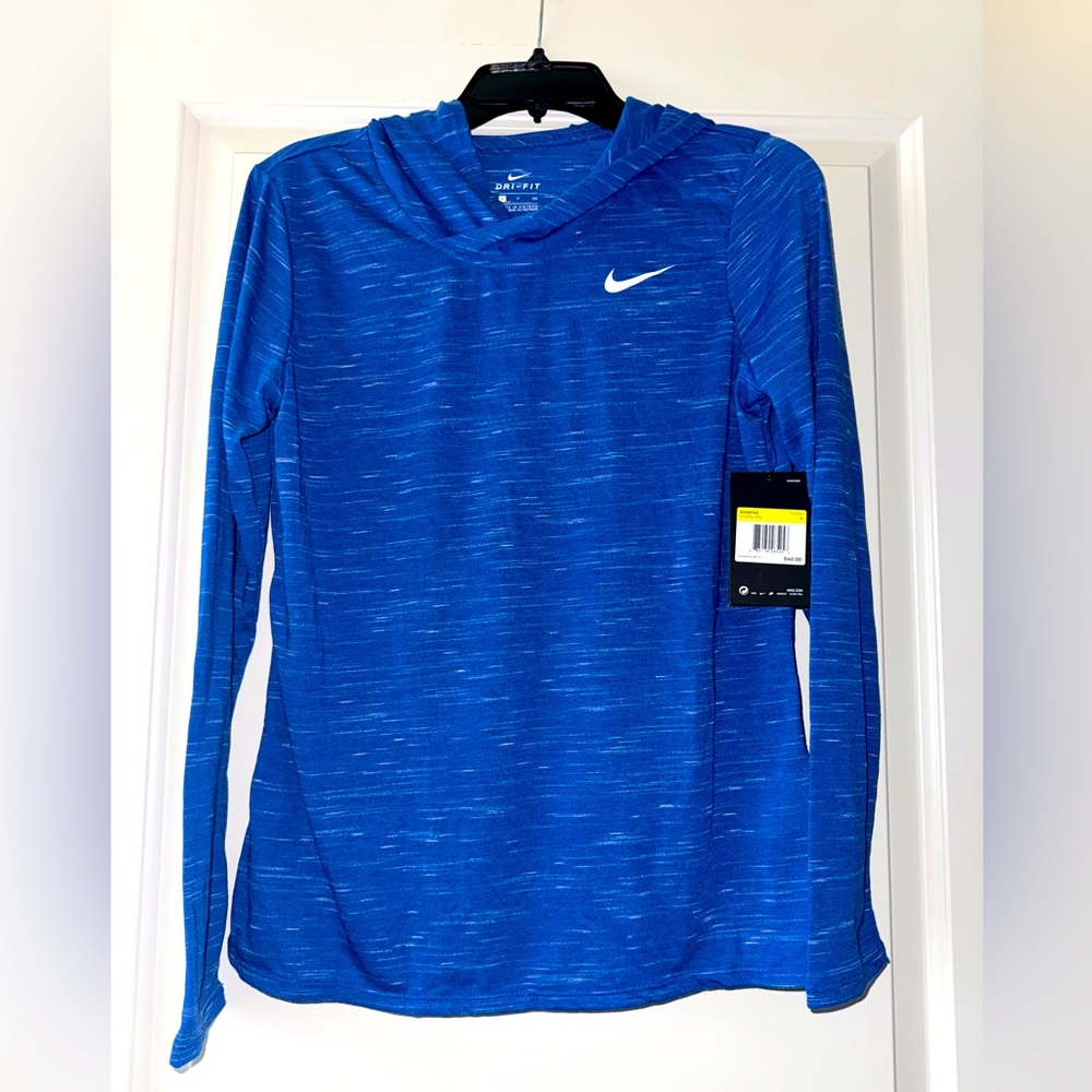 Nike Women’s Dry-Fit Training Sweatshirt
Size: Small